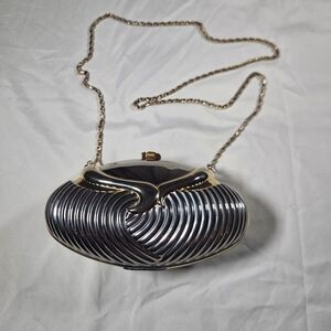 Vintage Hard Shell Clutch Scroll Evening Bag Purse Chain Strap Gold Tone Metal